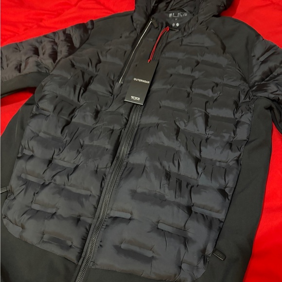 Tumi Black Puffer Jacket with Hood - Picture 2 of 9